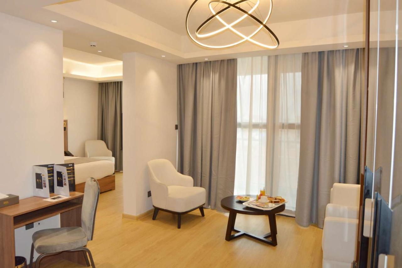 Axil 4* Dakar